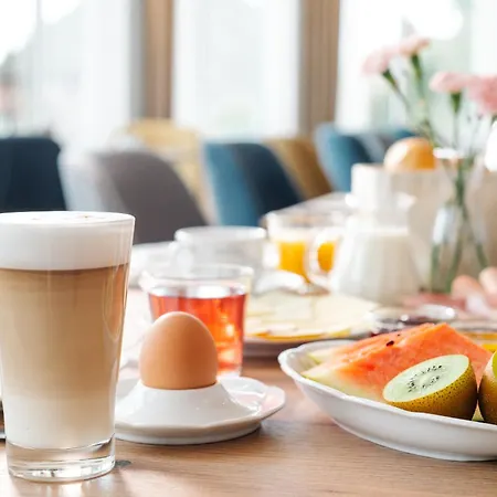 Selliner Hof Отель 3*